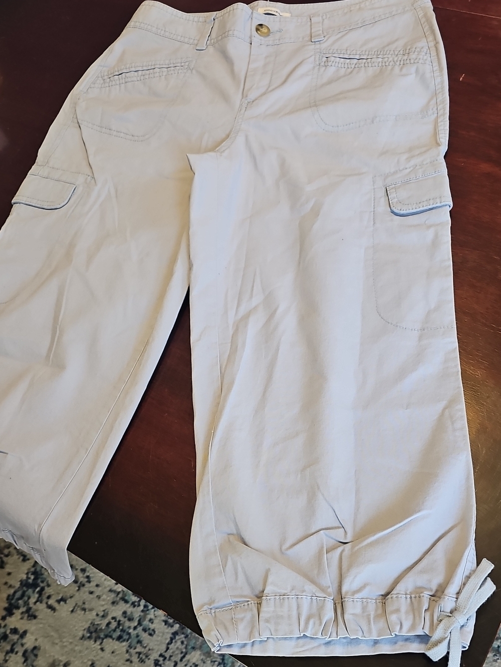 Dockers Women's Cargo Capris with Drawstring Hem